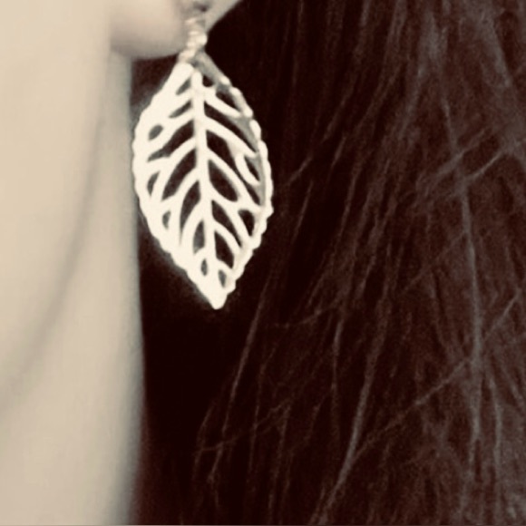 “Autumn” Fall Gold Lasercut Cut-out Hollow Leaf Leaves Nature Boho Hippie Dangle - Picture 11 of 16